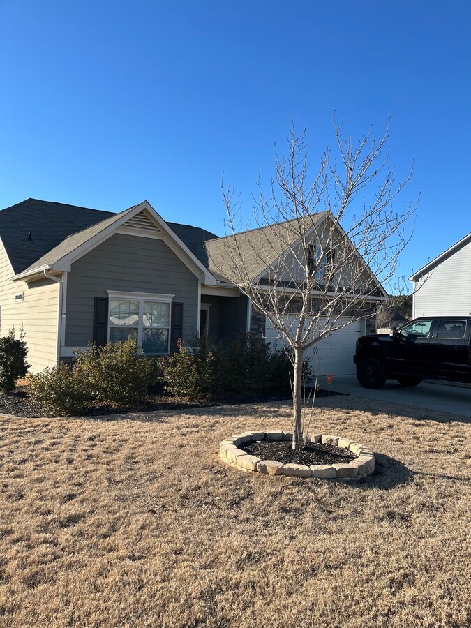 Photo - 313 Farmingdale Ln