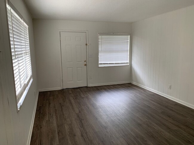 Photo - 609 N Stella Ave Unidad A