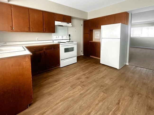 Building Photo - 2843 S Burdick St Unit D
