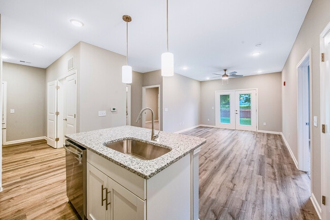 Building Photo - Emerson Point