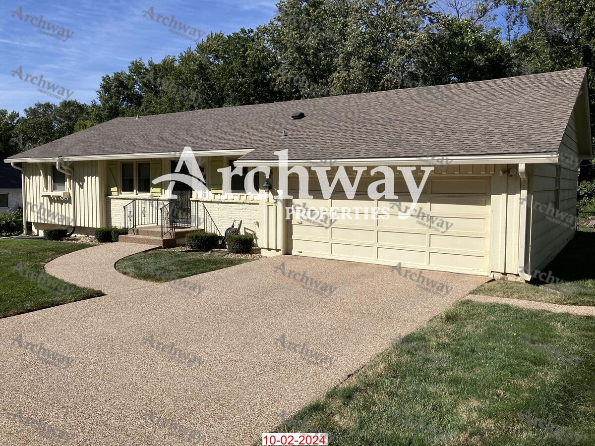 Photo - 6022 W 85th Terrace House