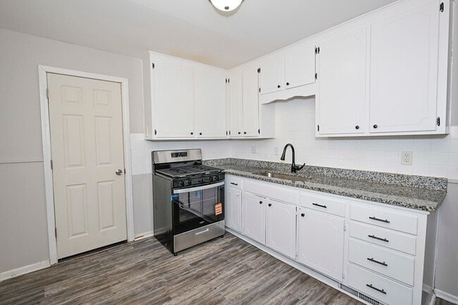 319 Olive St Unit 2S
