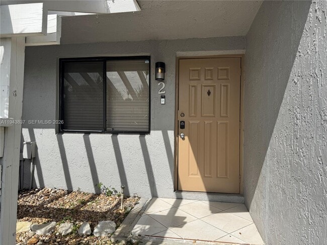 Photo - 603 Racquet Club Rd