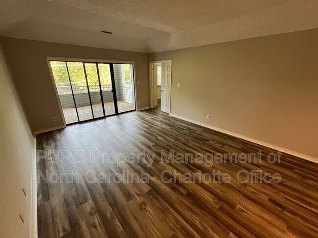 Photo - 300 E Park Ave Unit 6