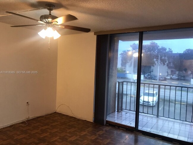 Photo - 16751 NE 9th Ave Unit 201