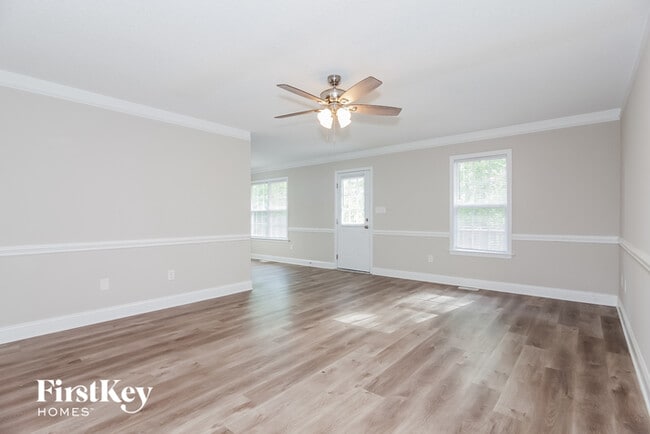 Photo - 5327 Oaktree Dr