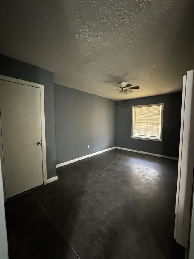 5105 Timothy St Unit 9