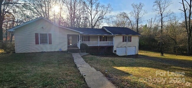 Building Photo - 3608 Cowboy Ln Rental