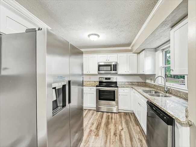 Photo - 4412 Bryant Dr SW