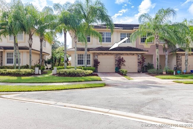 Photo - 356 SE Bloxham Way