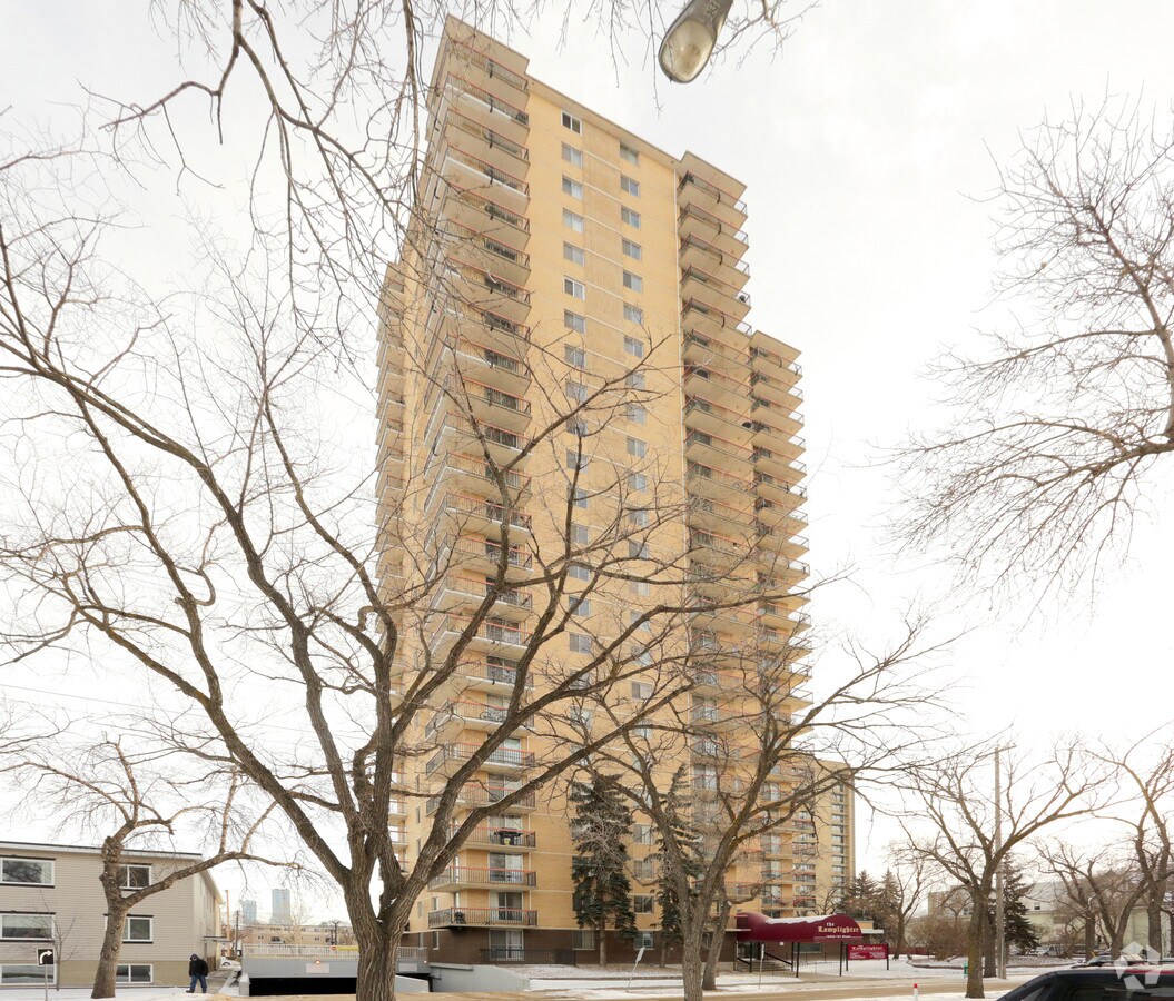 Photo - The Lamplighter