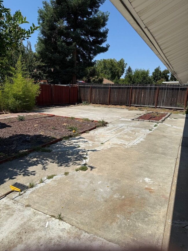 Photo - $3,700 / 4 BR - Comfortable 3-Bedroom Fremont Rental in Prime East Bay Location!