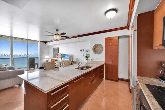 Photo - 1830 S Ocean Dr Unidad 4712