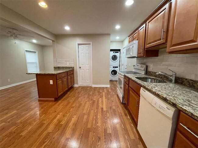 Photo - 29 Fort Putnam St Apartment Unit 1