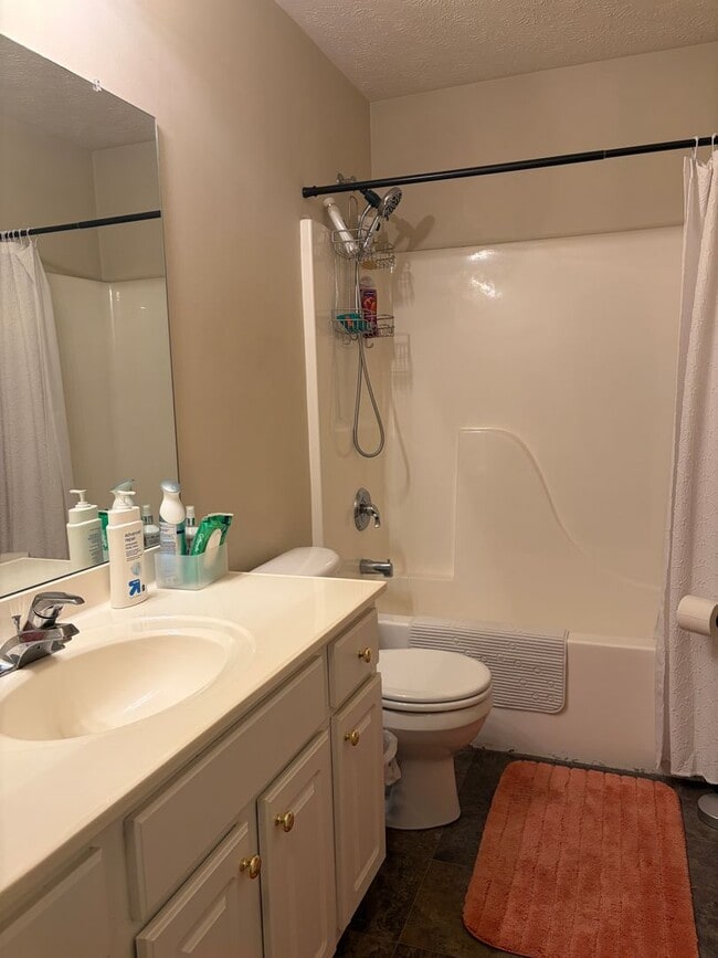 Photo - New Home For Rent Bellevue!