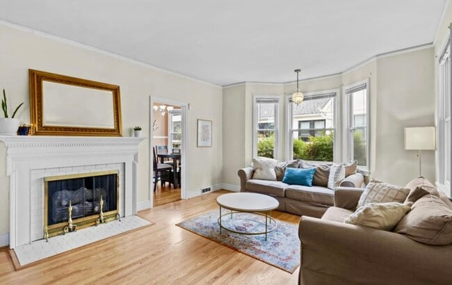 Photo - Student Friendly home in Cayce! Now Pre-Le...