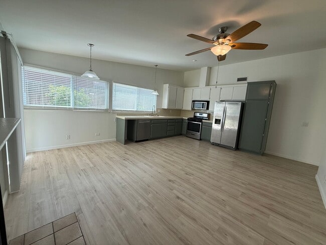 Photo - First Time rental in Central Simi Valley, 3 bed, 2 bath