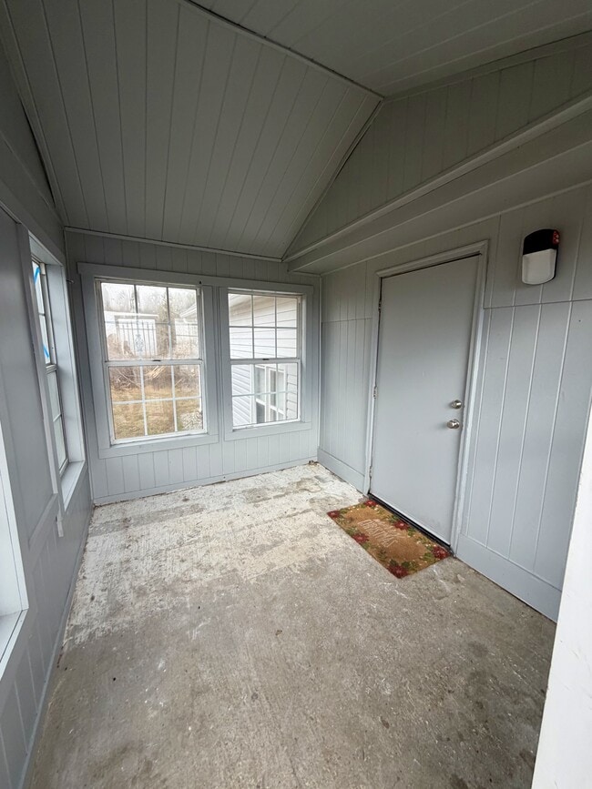 Photo - 253 Magnolia Ave