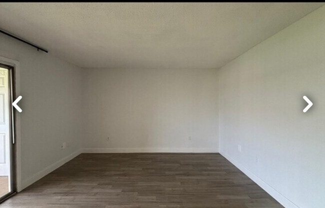 Photo - 836 Sky Lake Cir