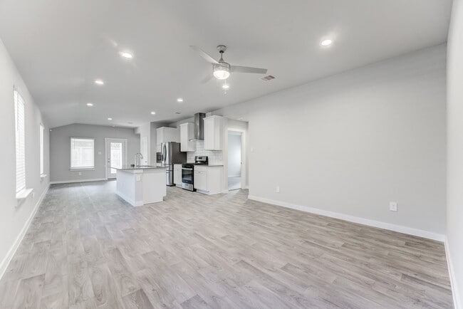 Photo - 2824 Wingmore Ln