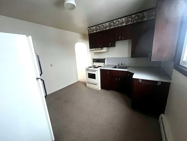 Photo - 465 Broadway St Unit 1