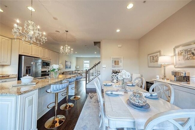 Photo - 110 3rd St
