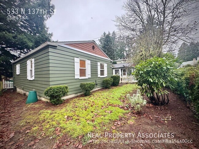 Photo - 533 N 137th St