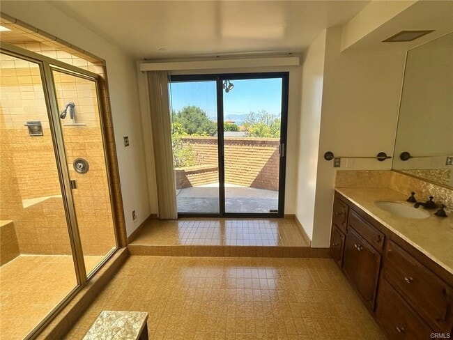 Building Photo - 16347 Mandalay Dr Rental
