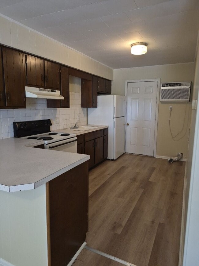 Photo - Bailey Apartments Unit 10