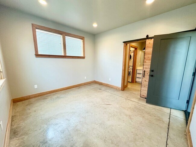 Photo - 121 E 26th Ave Unidad 2