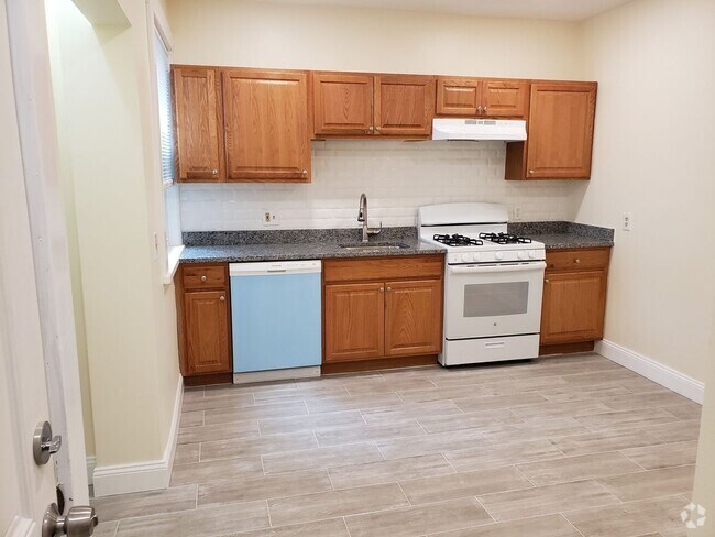 Building Photo - 194 Kelton St Unit 194 Kelton #2 Rental