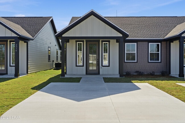 Photo - 2316 E 19th Pl