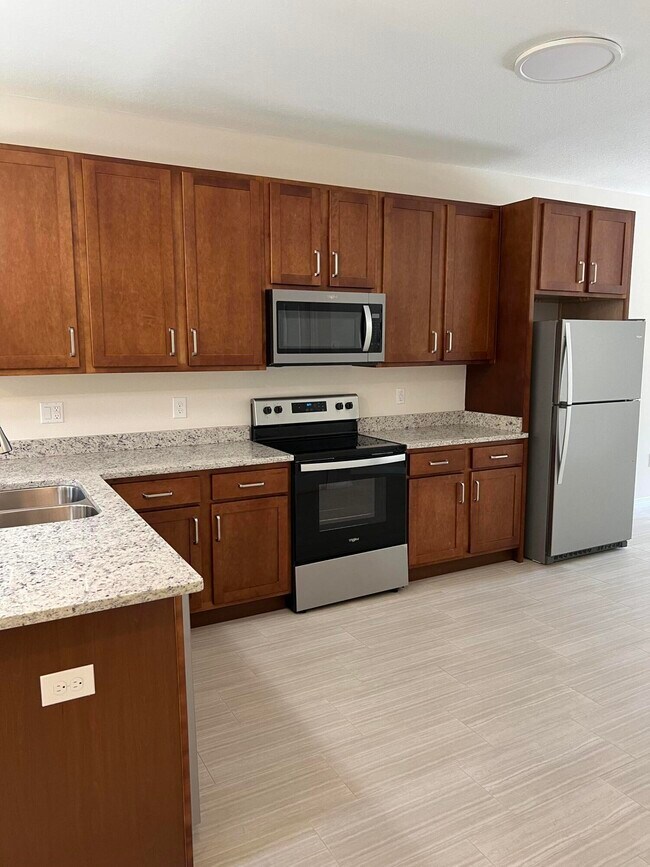 Photo - 717 N Park Blvd