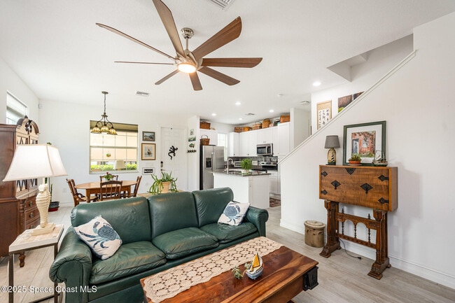 Photo - 1810 Noel Pl