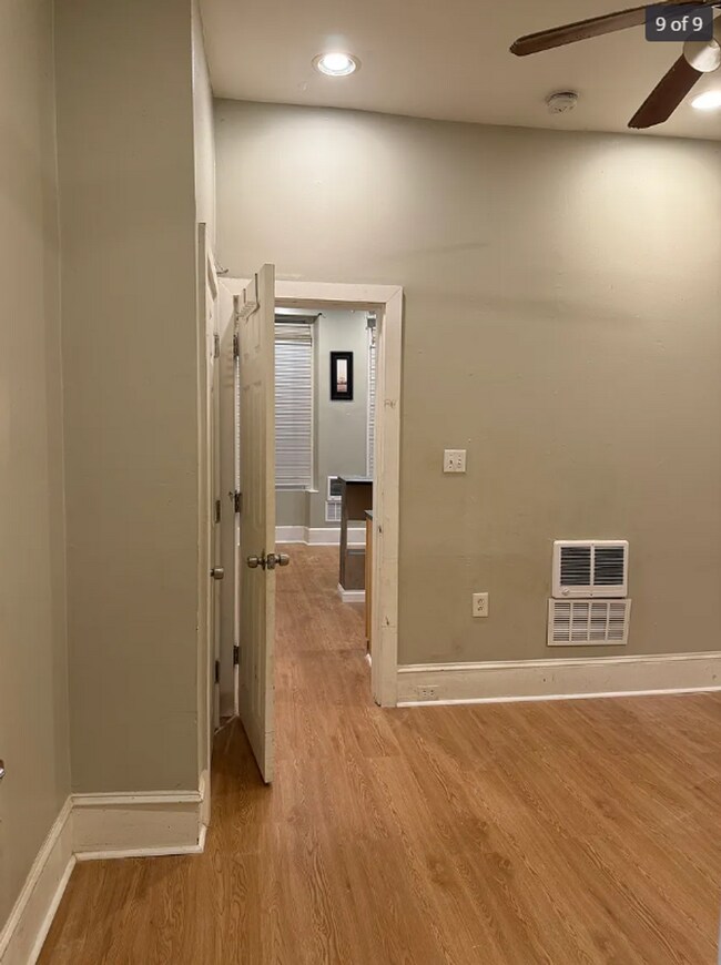 Photo - 1828 W Diamond St Unit 1F