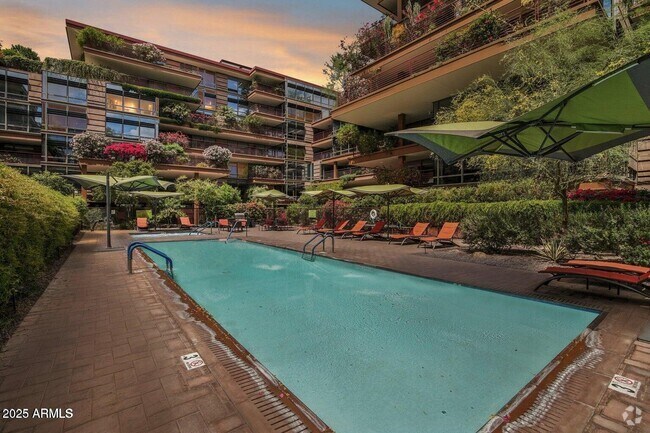 Building Photo - 7131 E Rancho Vista Dr Unit 3001 Rental