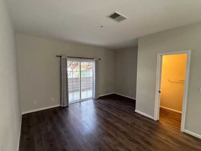 Photo - 2-Bedroom Martinez Townhome Near The Village Oaks Shopping Plaza