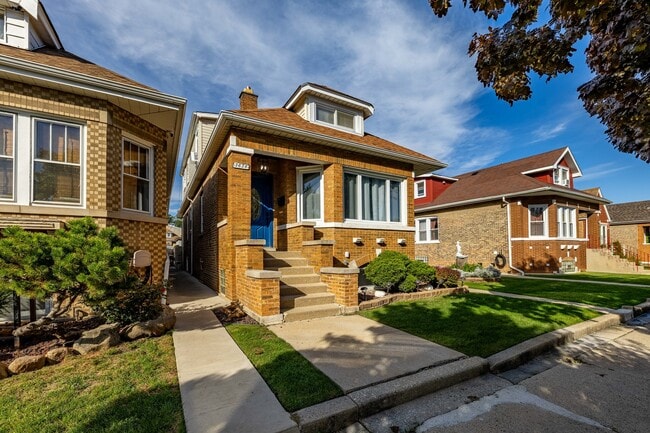 Photo - 3838 W 64th St