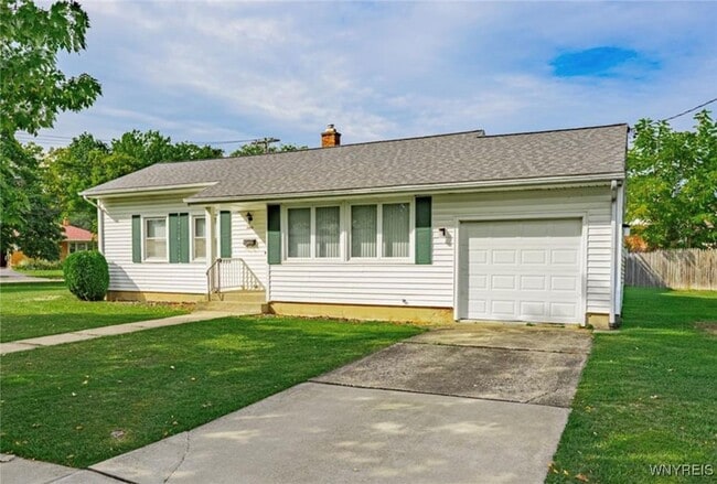 Photo - 1088 98th St