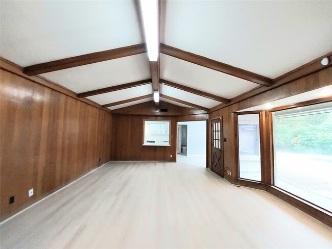 Photo - 7815 Small Leaf Cir