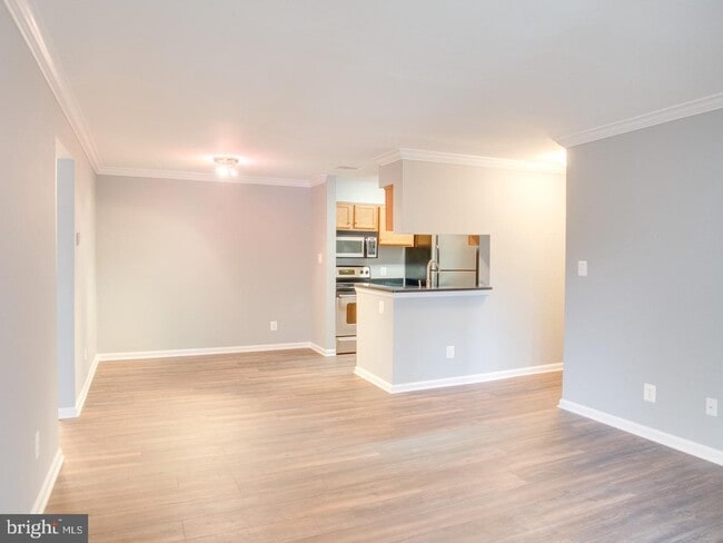 Comedor y cocina - 11710 Olde English Dr Unidad G