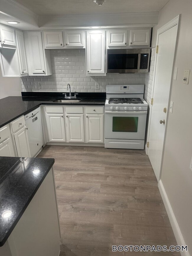 Photo - 13-27 Kenmar Dr. Unit 13