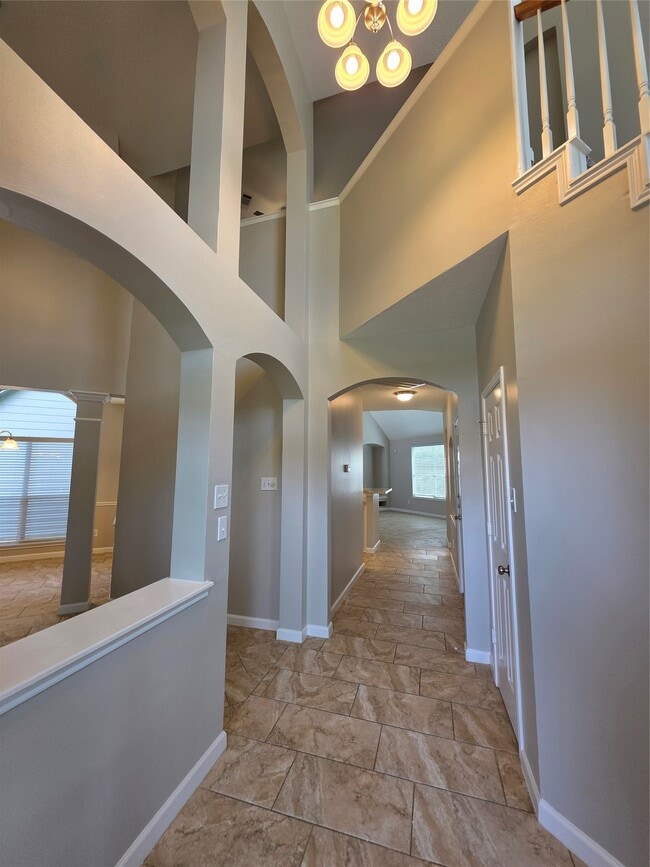 1425 Mija Ln