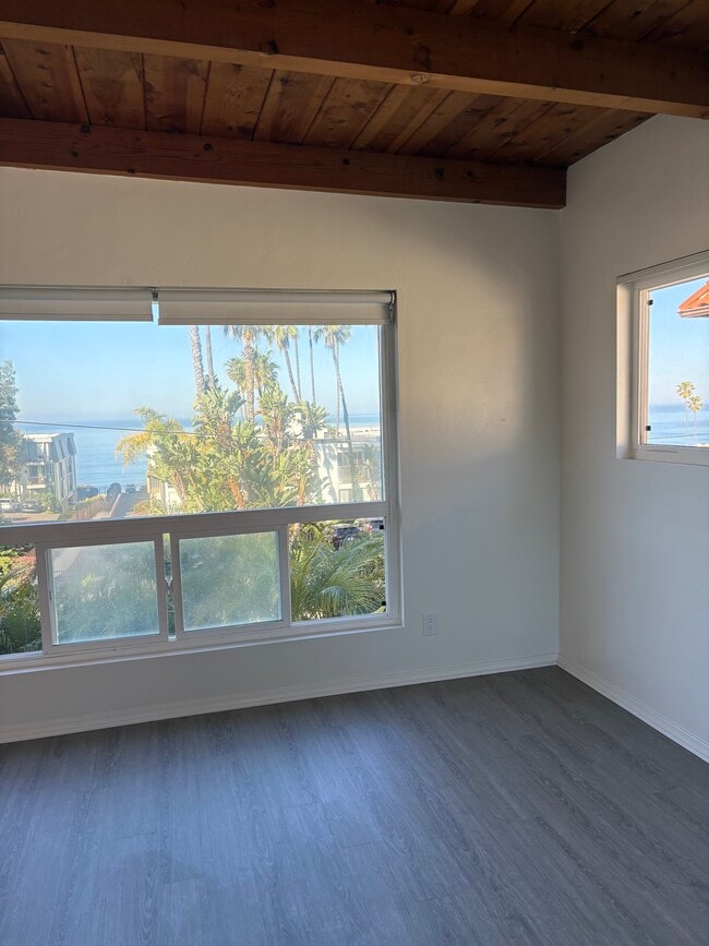 Maui Apartments