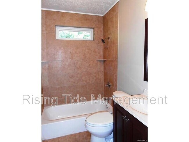 Photo - 3704 Honeysuckle Rd