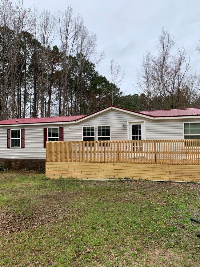 Building Photo - Enjoy Your NEW NEW NEW Home in Vanceboro