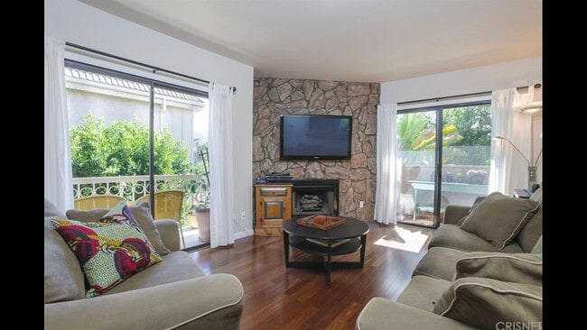 Building Photo - 10671 Wilkins Ave Unit 4 Rental