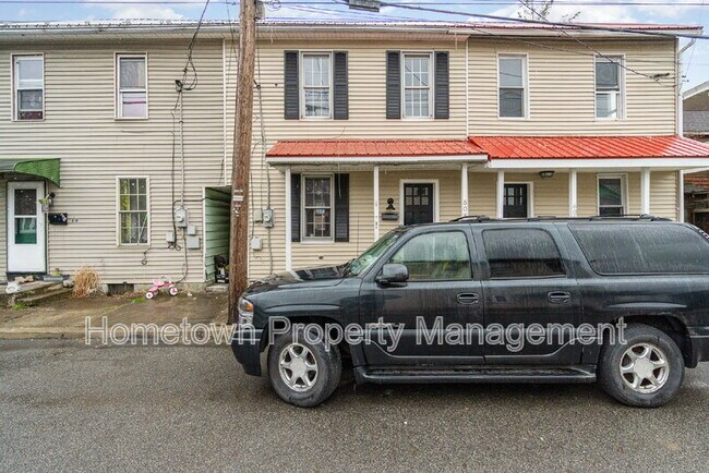 Photo - 608 North St