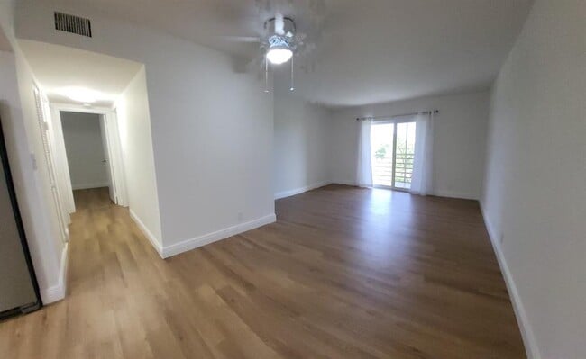 Photo - 4354 NW 9th Ave Unit 12-3B