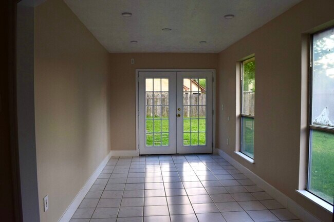 Photo - 15511 Scenic Haven Dr